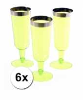 6 groene champagneglazen van plastic